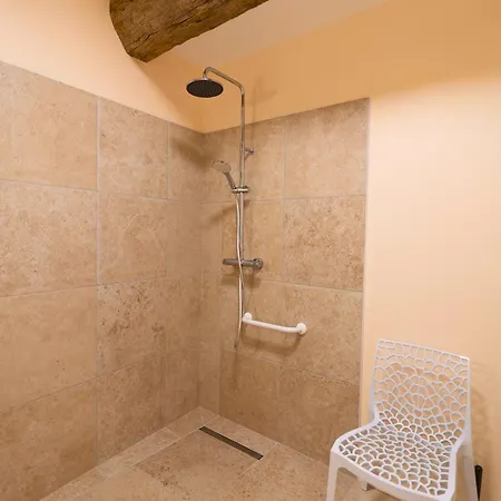 Vakantiehuis De Mirabel Charmis Charmes-sur-Rhone